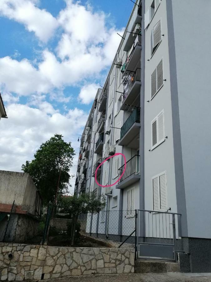 Studio Apartment Mila Pula Exterior foto