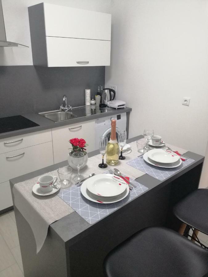 Studio Apartment Mila Pula Exterior foto